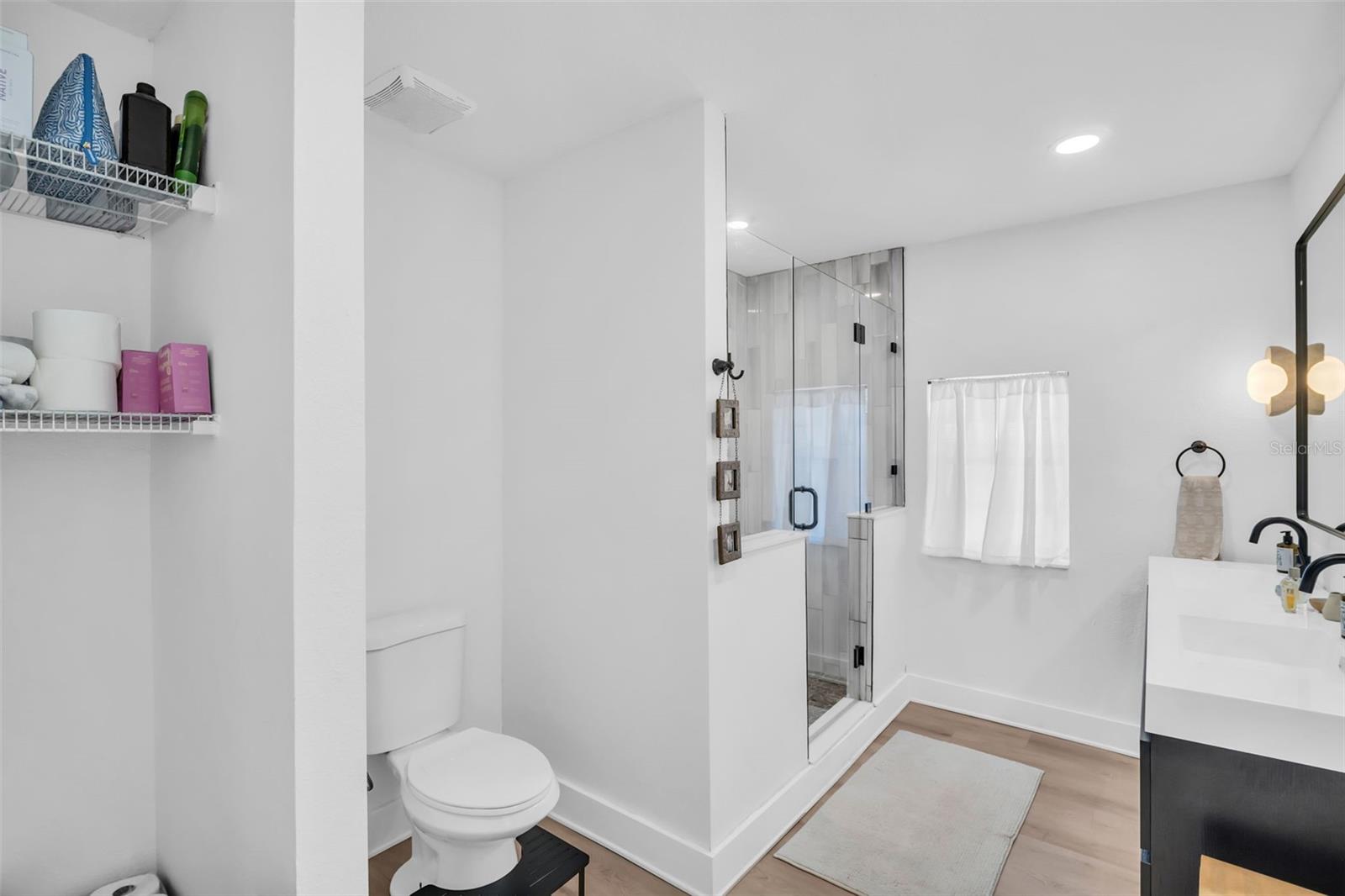 Image 22 of 40 For 218 49th Avenue N