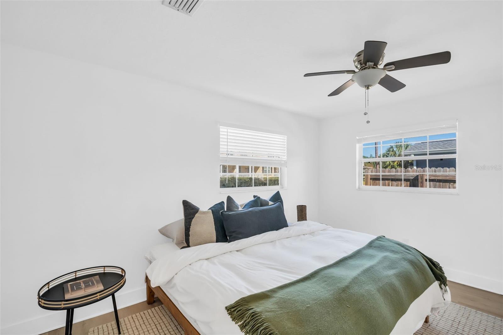 Image 27 of 40 For 218 49th Avenue N