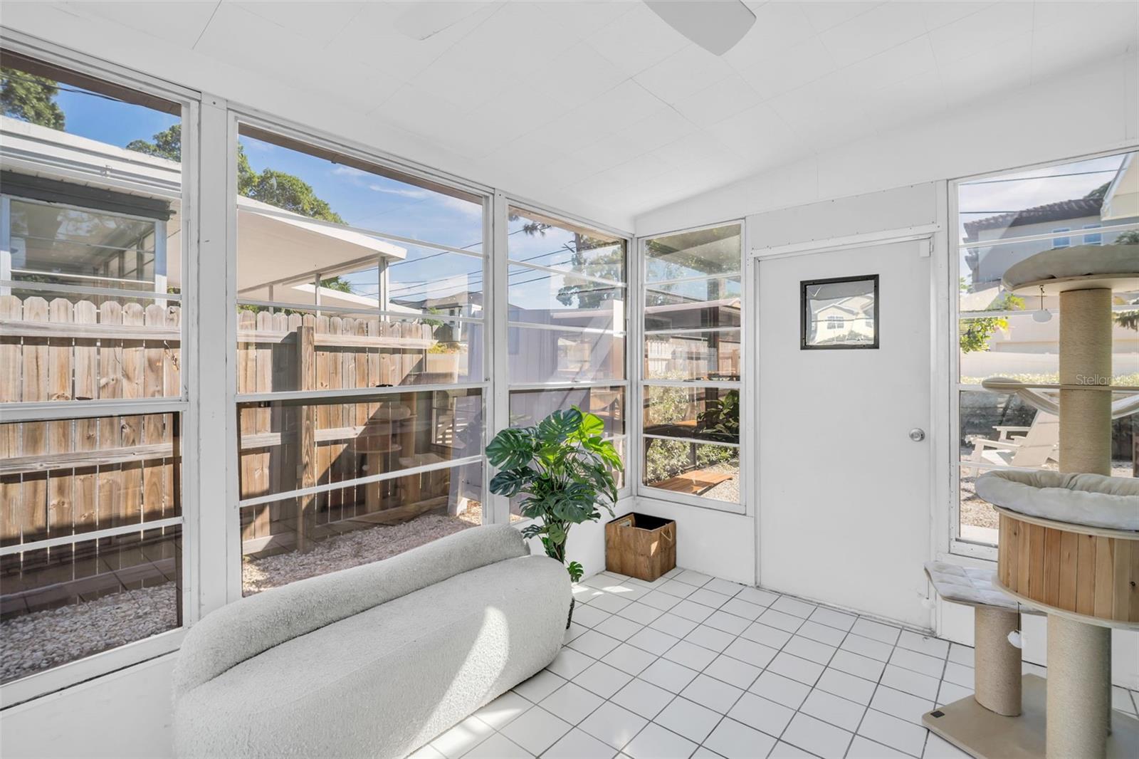 Image 33 of 40 For 218 49th Avenue N