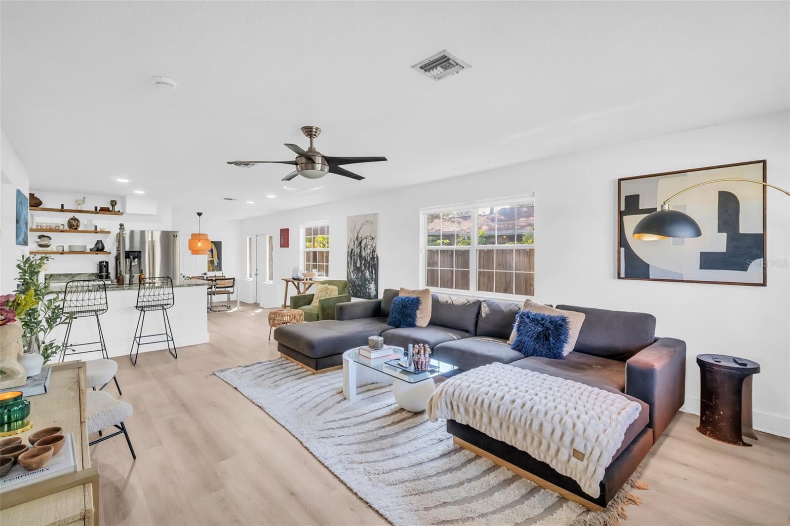 Image 4 of 40 For 218 49th Avenue N