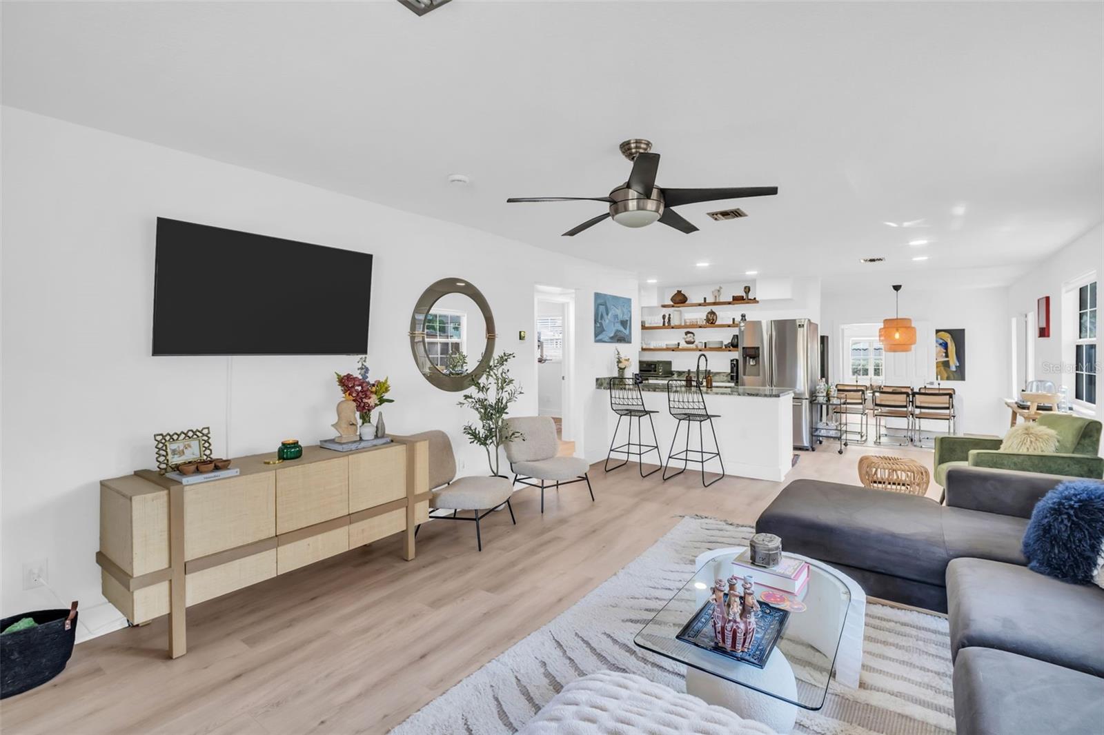 Image 5 of 40 For 218 49th Avenue N