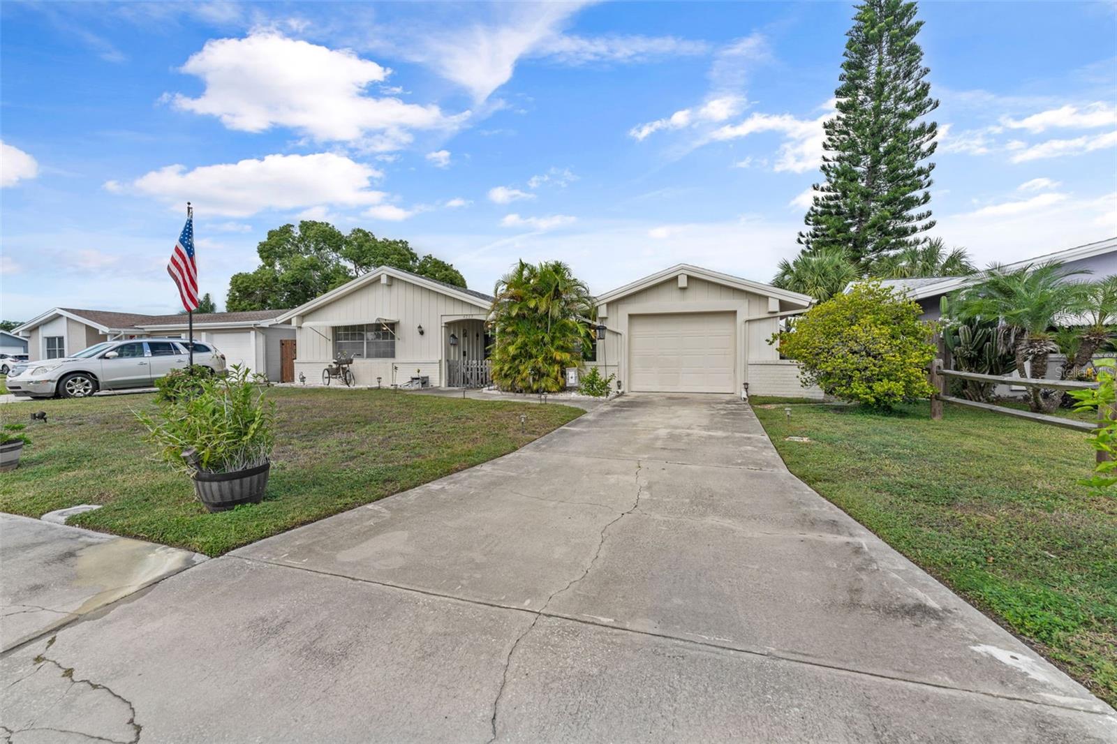 Image 2 of 38 For 4209 Stratfield Drive