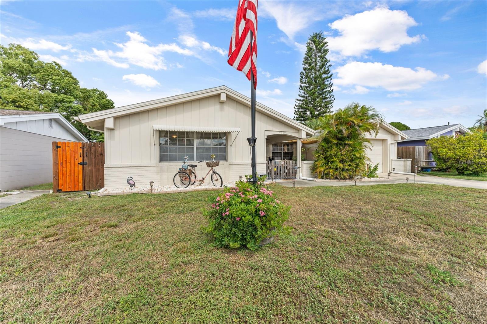 Image 4 of 38 For 4209 Stratfield Drive