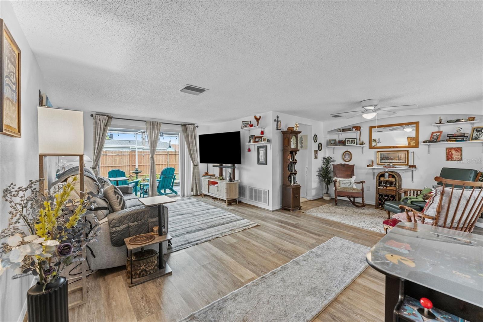Image 9 of 38 For 4209 Stratfield Drive