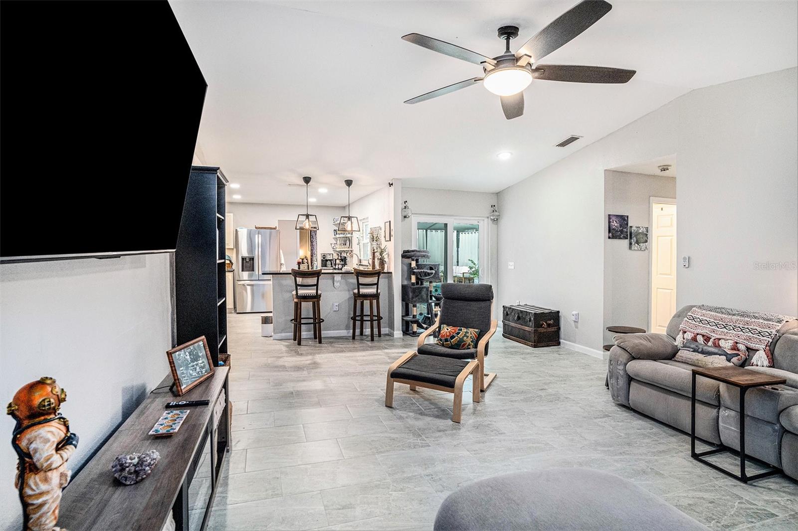 Image 13 of 30 For 10322 53rd Street