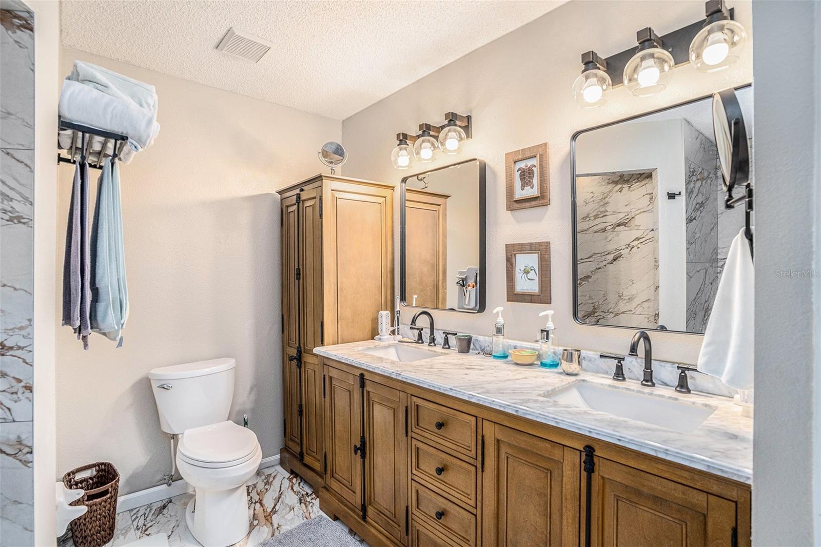 Image 17 of 30 For 10322 53rd Street