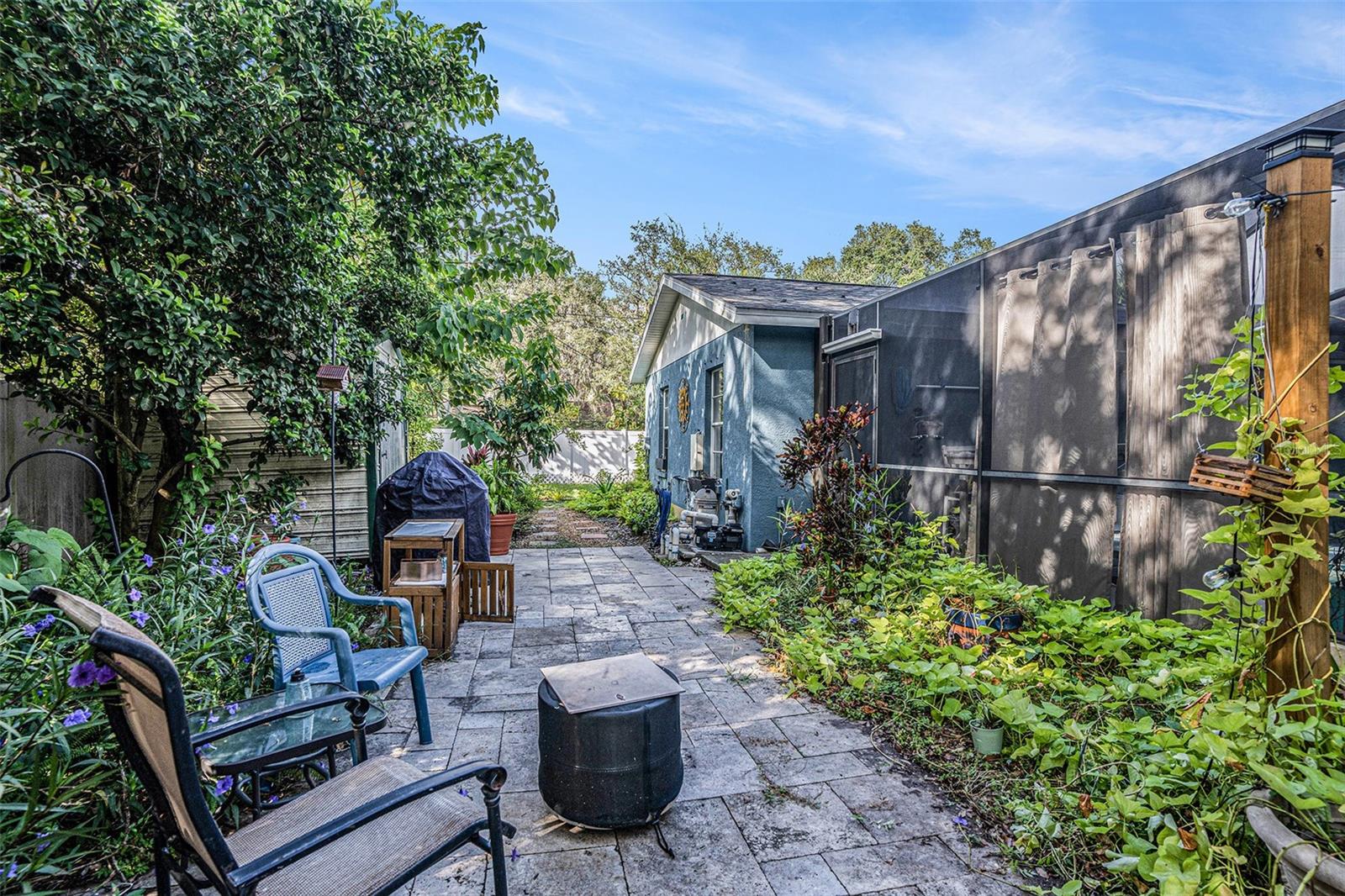 Image 27 of 30 For 10322 53rd Street