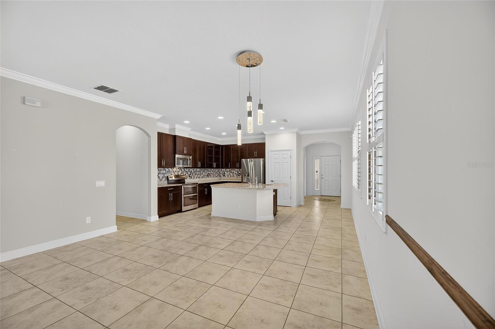 Image 13 of 57 For 11648 Palmetto Pine Street