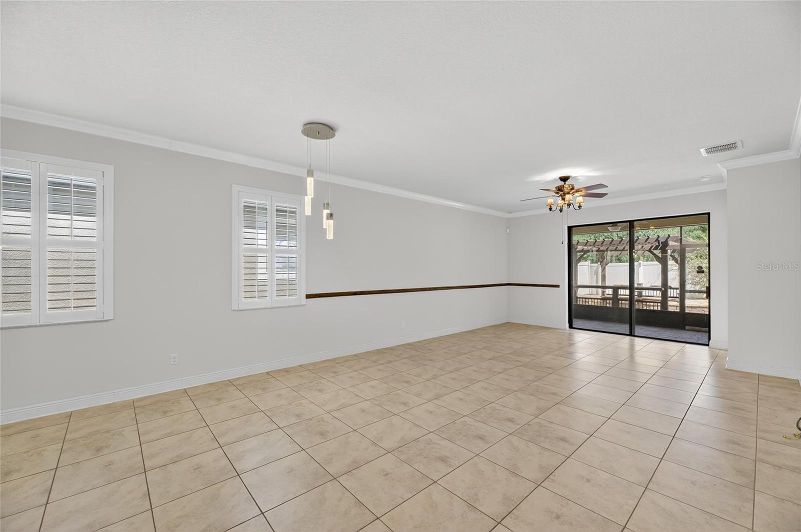 Image 38 of 57 For 11648 Palmetto Pine Street