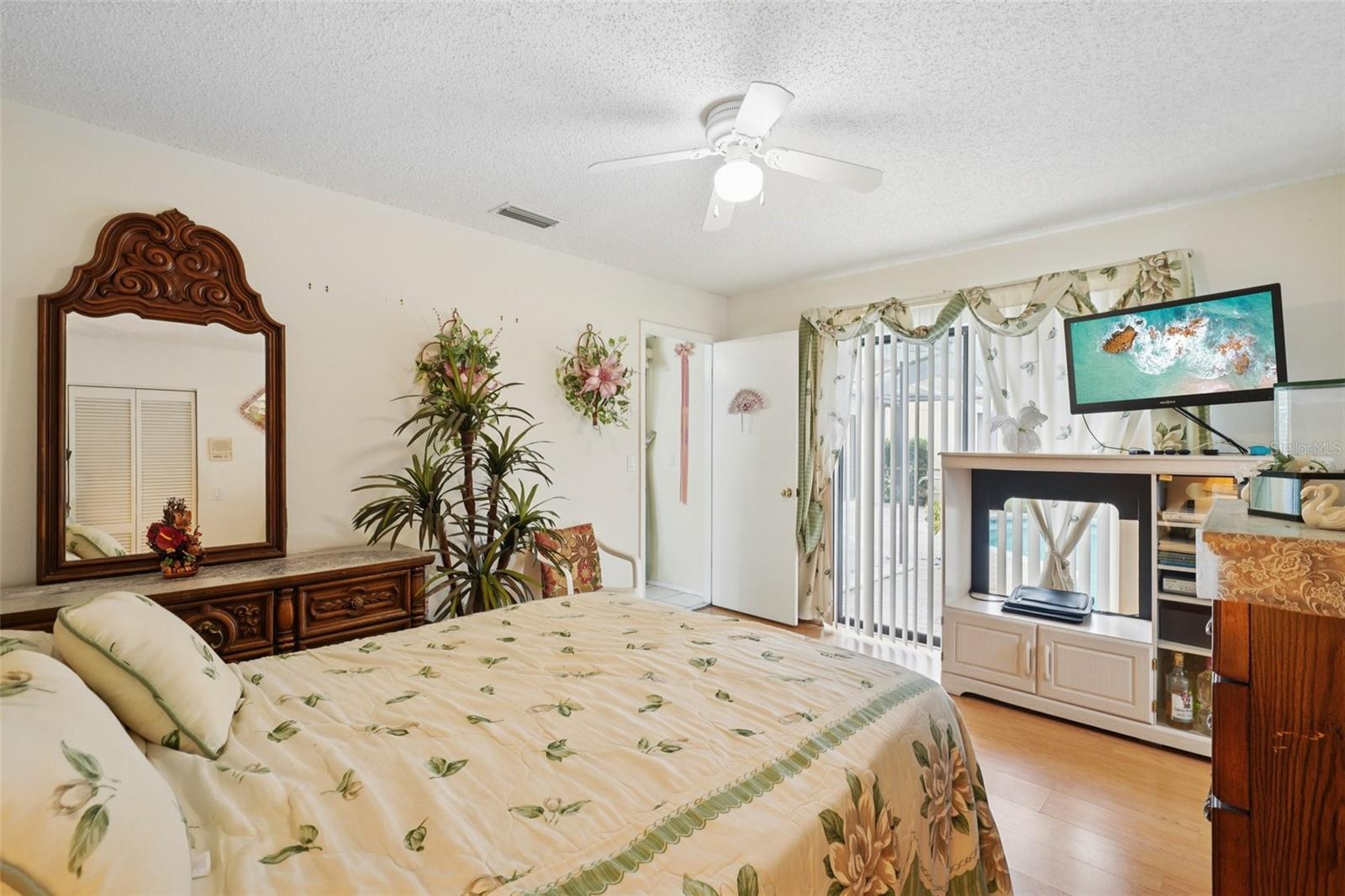 Image 36 of 53 For 14033 Pimberton Drive