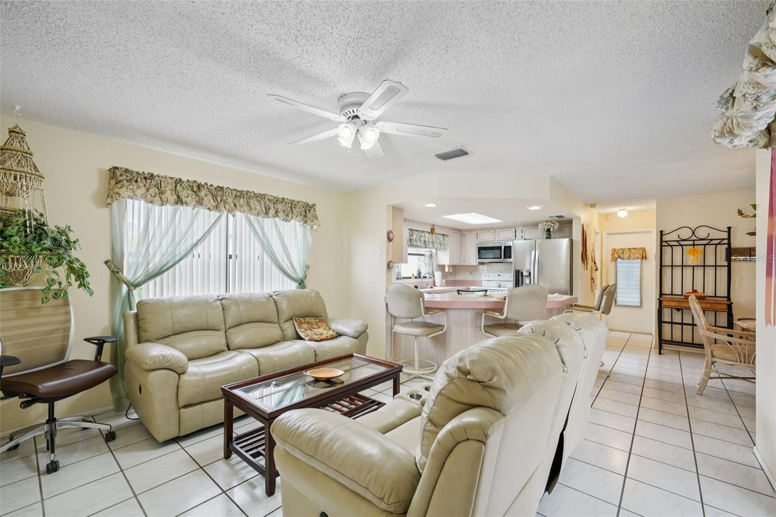 Image 7 of 53 For 14033 Pimberton Drive