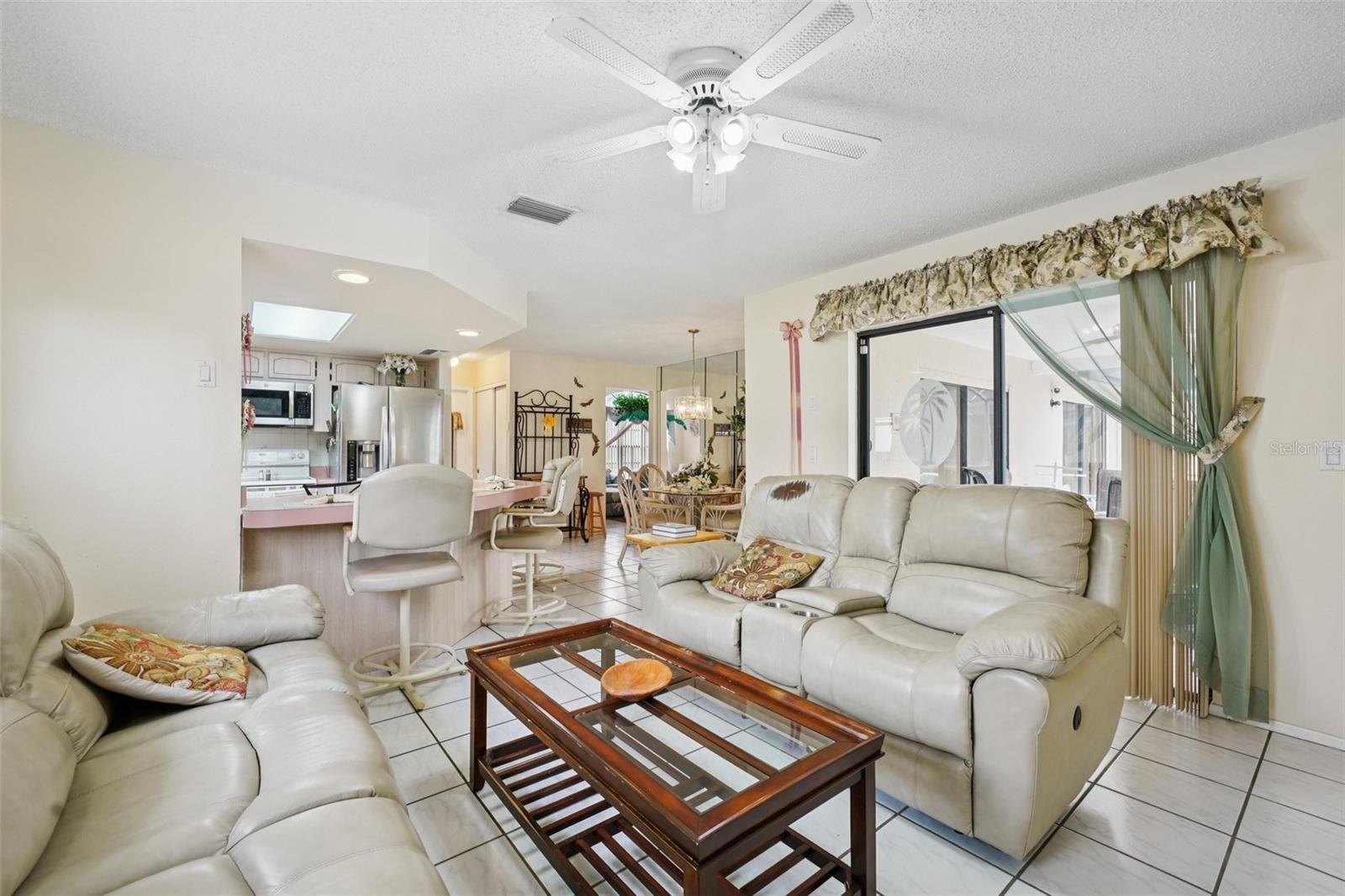 Image 9 of 53 For 14033 Pimberton Drive