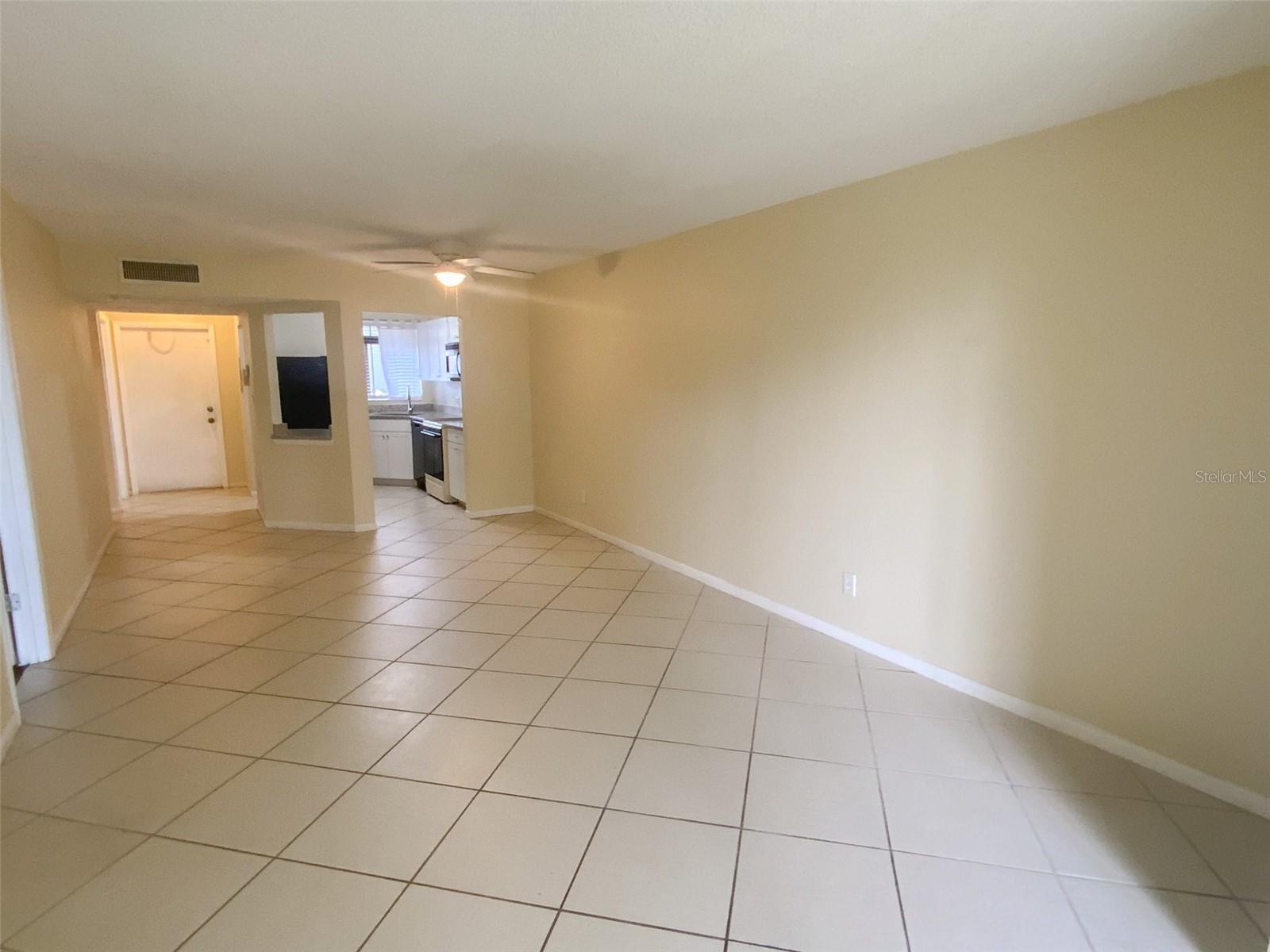 Image 11 of 39 For 2002 Blue Hawk Court 1714