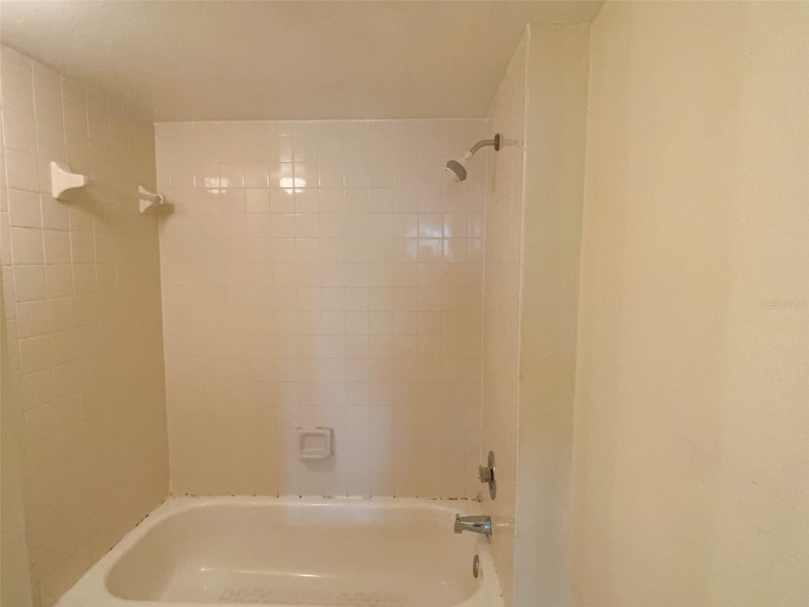 Image 23 of 39 For 2002 Blue Hawk Court 1714