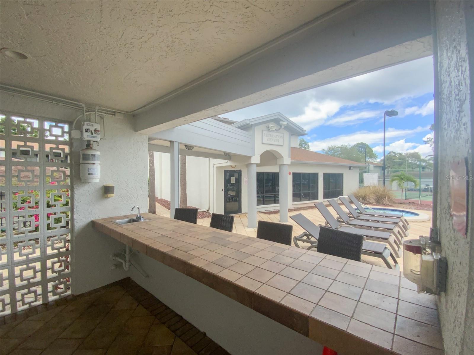 Image 34 of 39 For 2002 Blue Hawk Court 1714