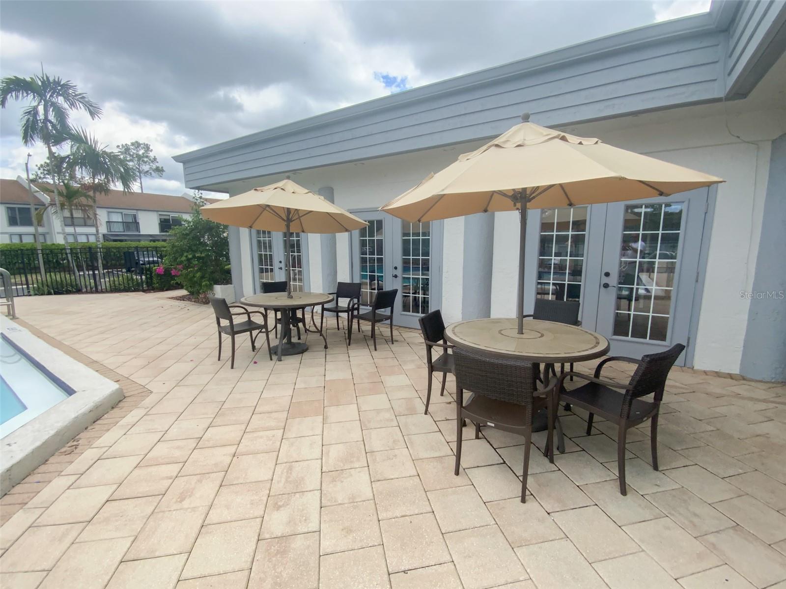 Image 36 of 39 For 2002 Blue Hawk Court 1714