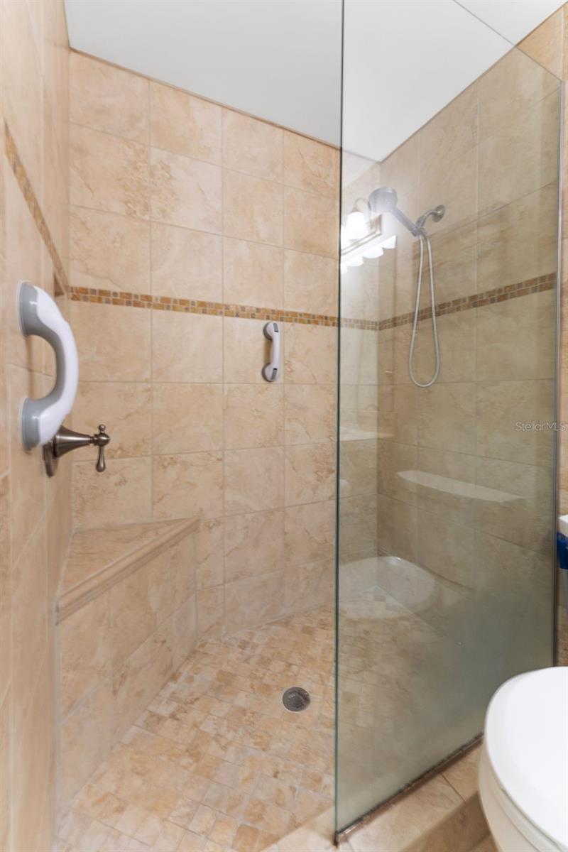 Image 18 of 39 For 2700 Bayshore Boulevard 3d