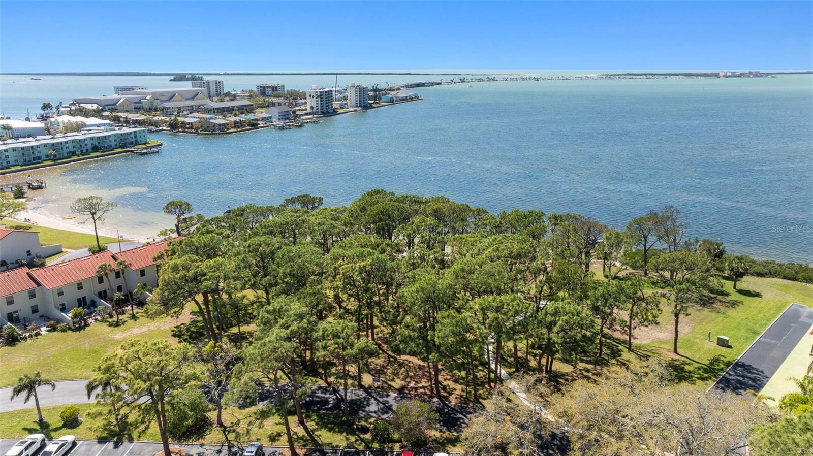Image 29 of 39 For 2700 Bayshore Boulevard 3d