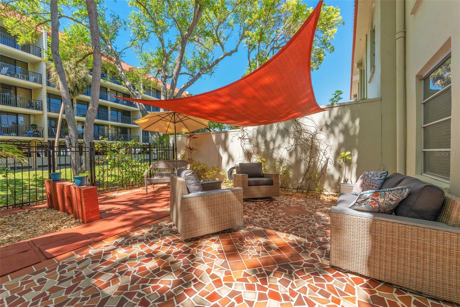 Image 3 of 39 For 2700 Bayshore Boulevard 3d