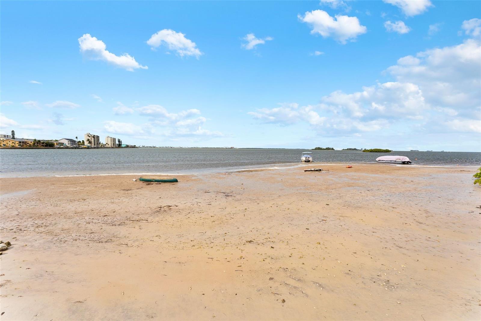 Image 37 of 39 For 2700 Bayshore Boulevard 3d