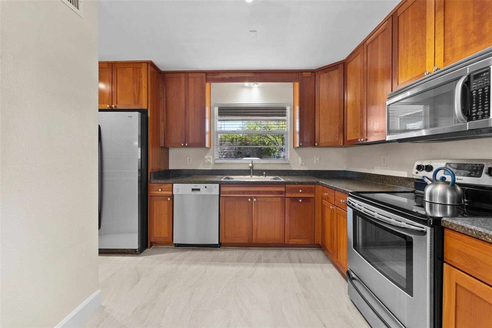 Image 6 of 39 For 2700 Bayshore Boulevard 3d