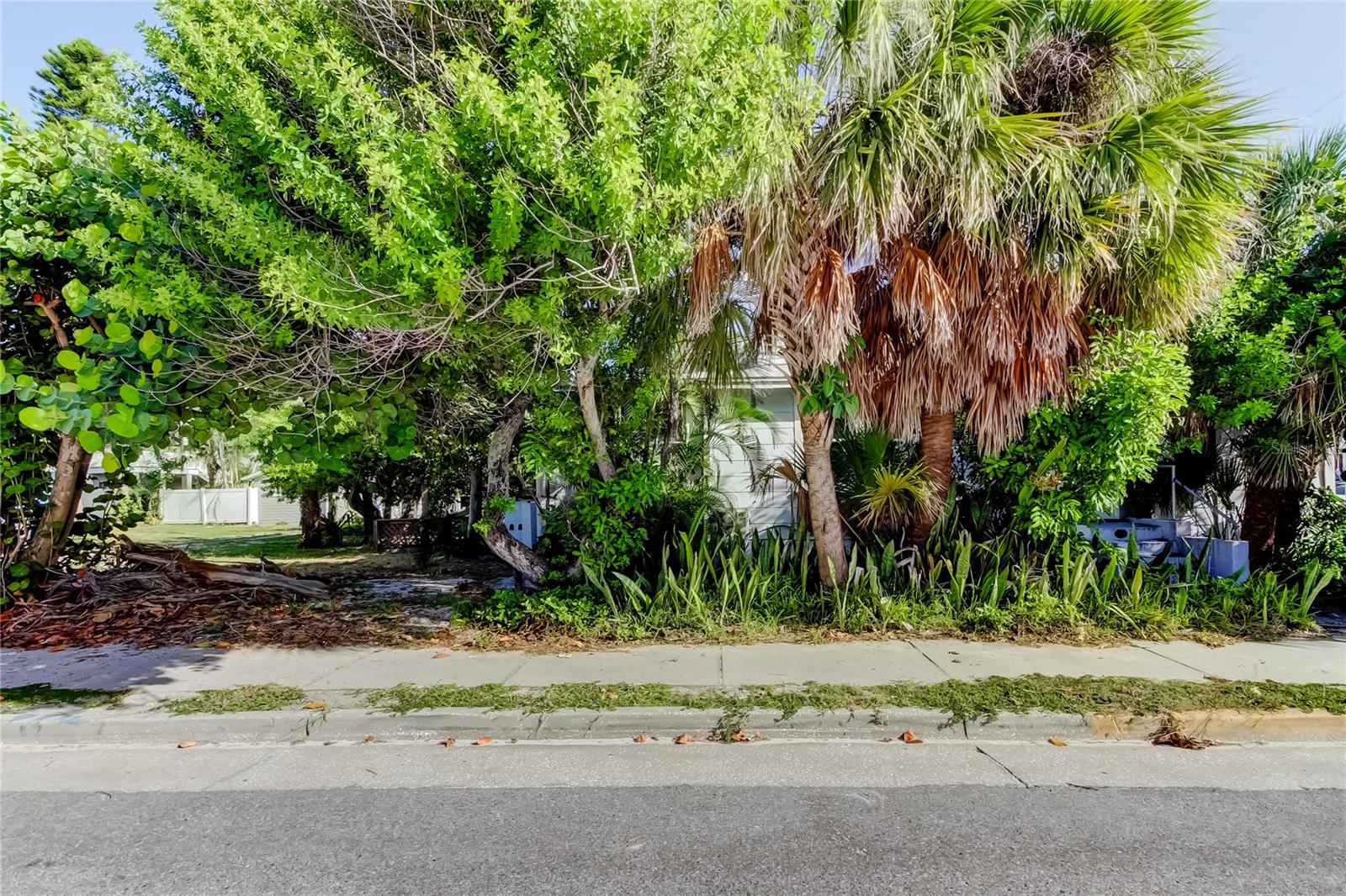 Image 12 of 43 For 103 & 105 1st Avenue