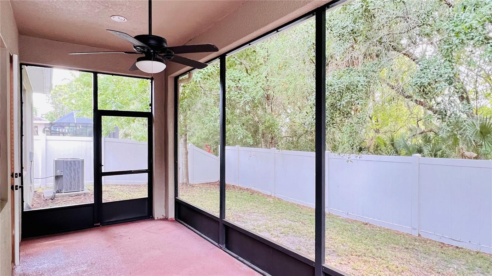 Image 18 of 26 For 11522 Quiet Forest Drive