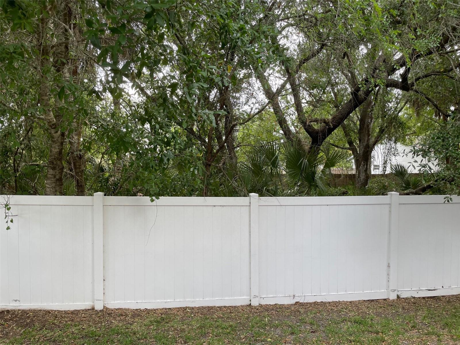 Image 21 of 26 For 11522 Quiet Forest Drive