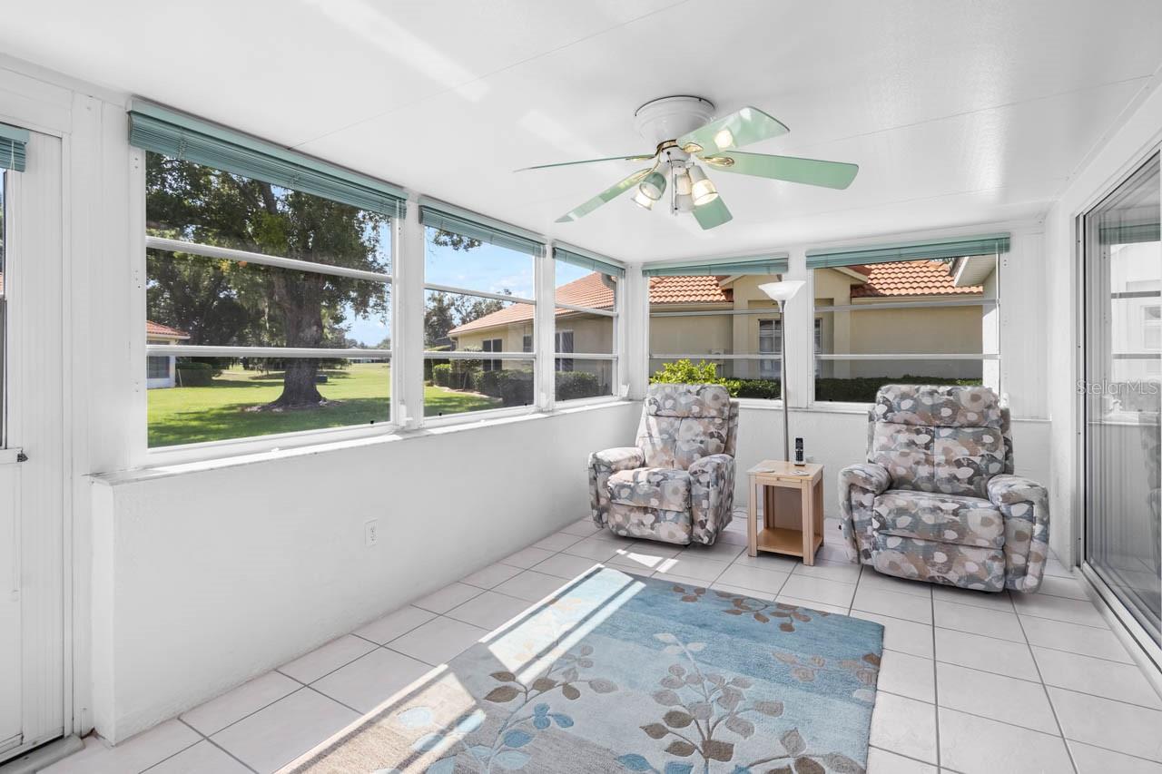 Image 26 of 50 For 930 Kings Boulevard 930