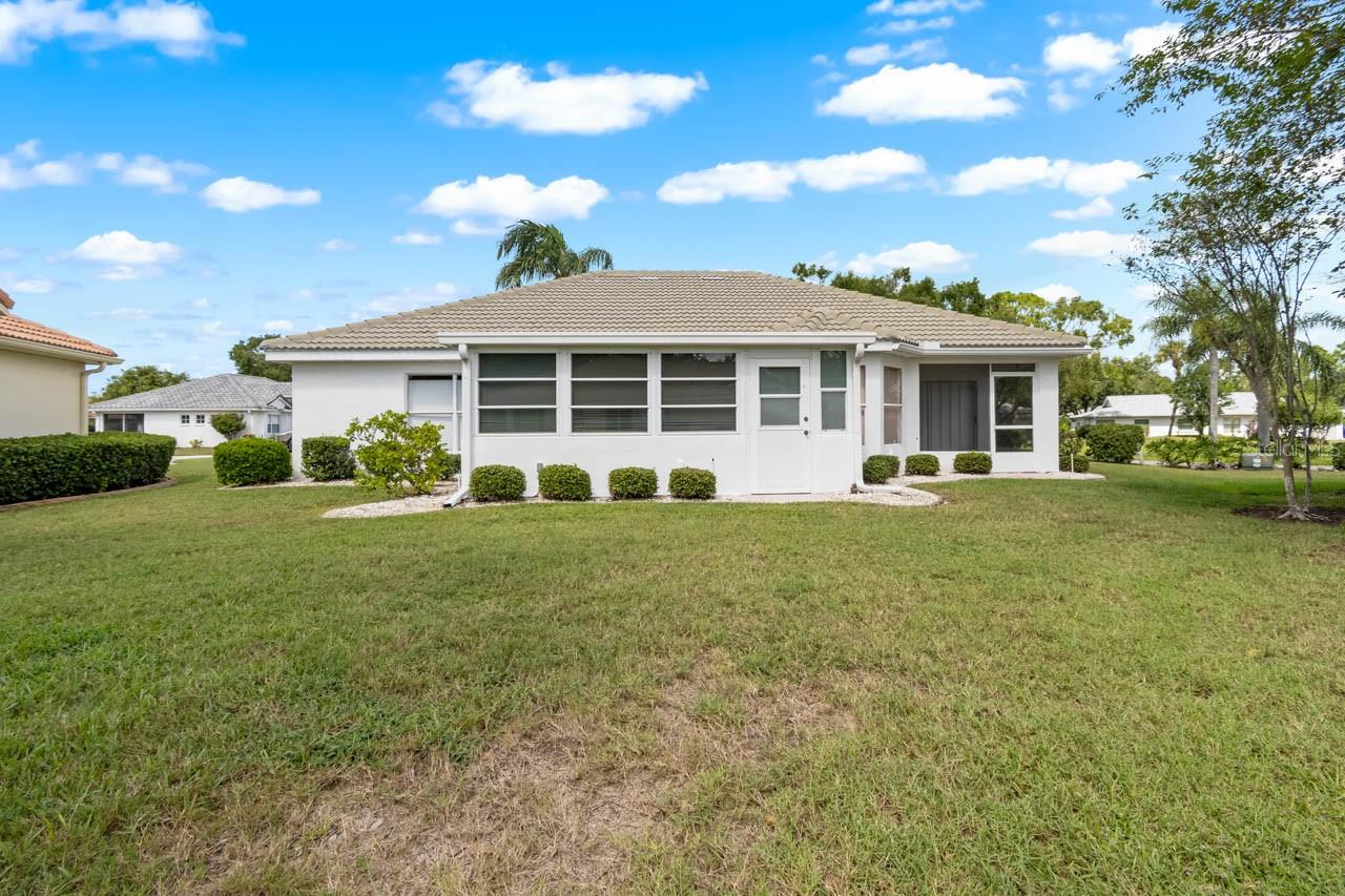 Image 29 of 50 For 930 Kings Boulevard 930