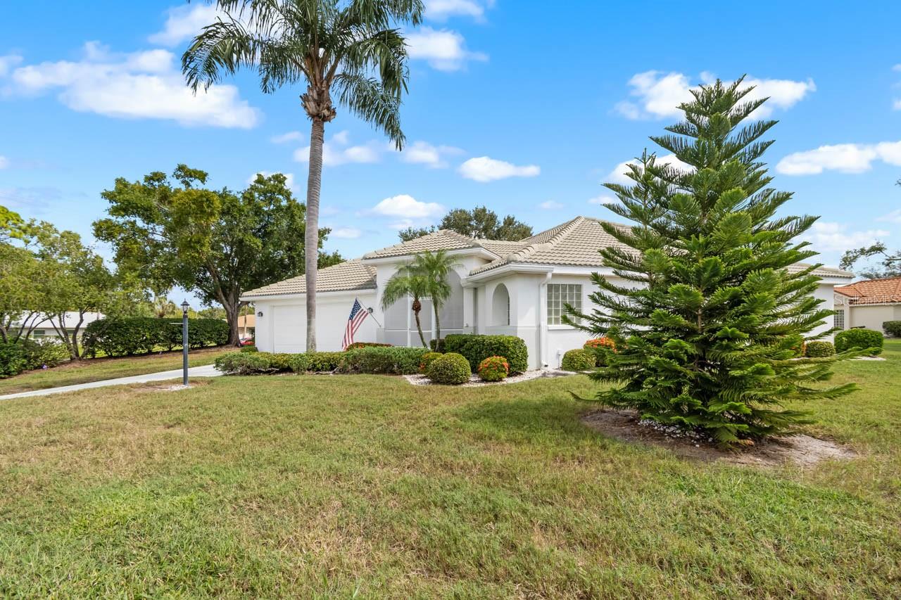 Image 30 of 50 For 930 Kings Boulevard 930