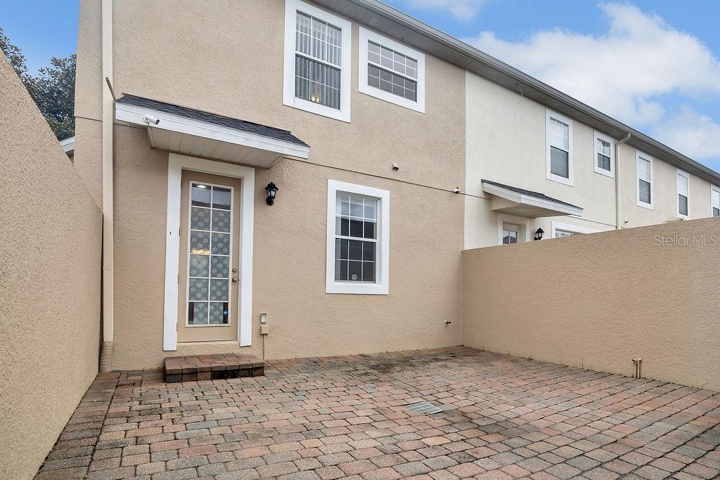 Image 10 of 40 For 9141 Camden Gardens Street