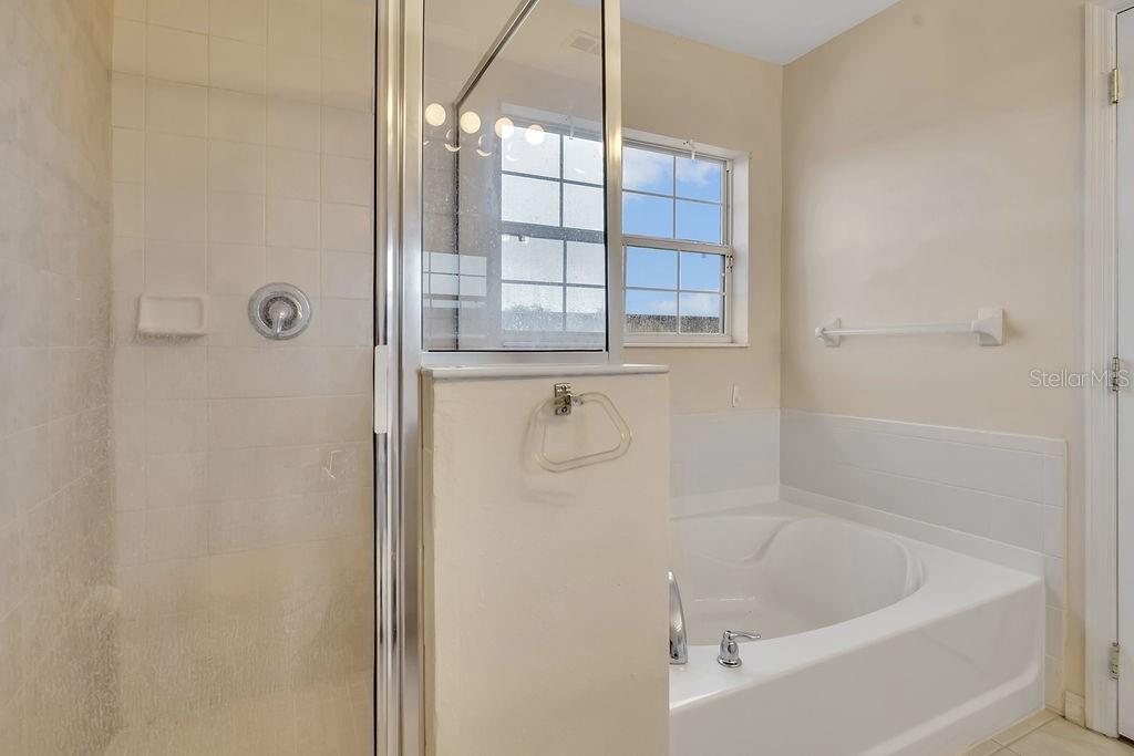 Image 16 of 40 For 9141 Camden Gardens Street