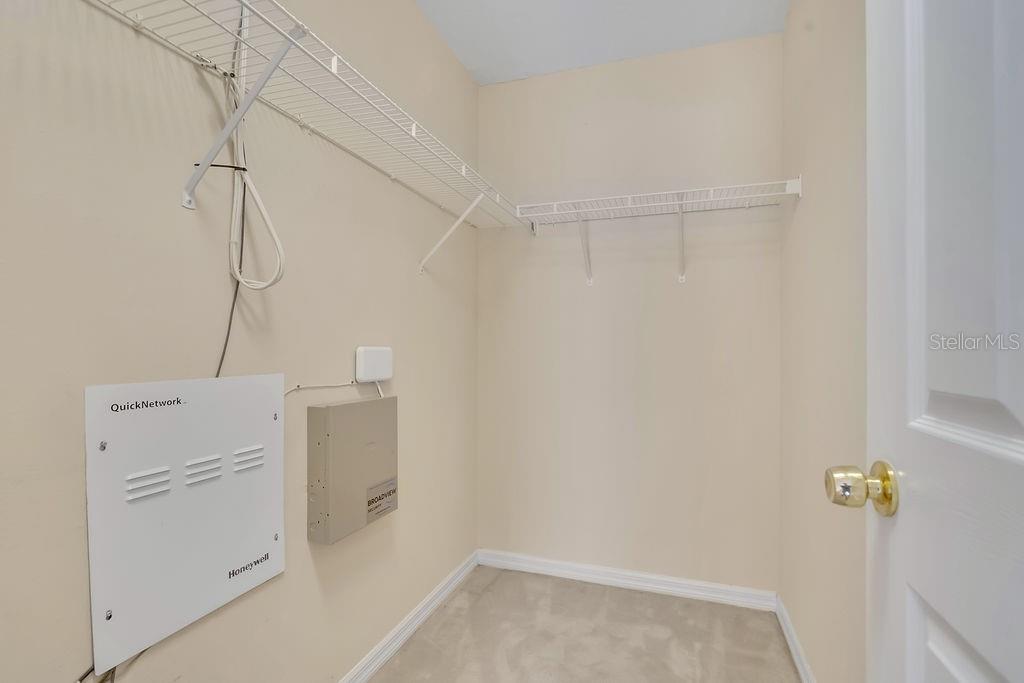 Image 19 of 40 For 9141 Camden Gardens Street