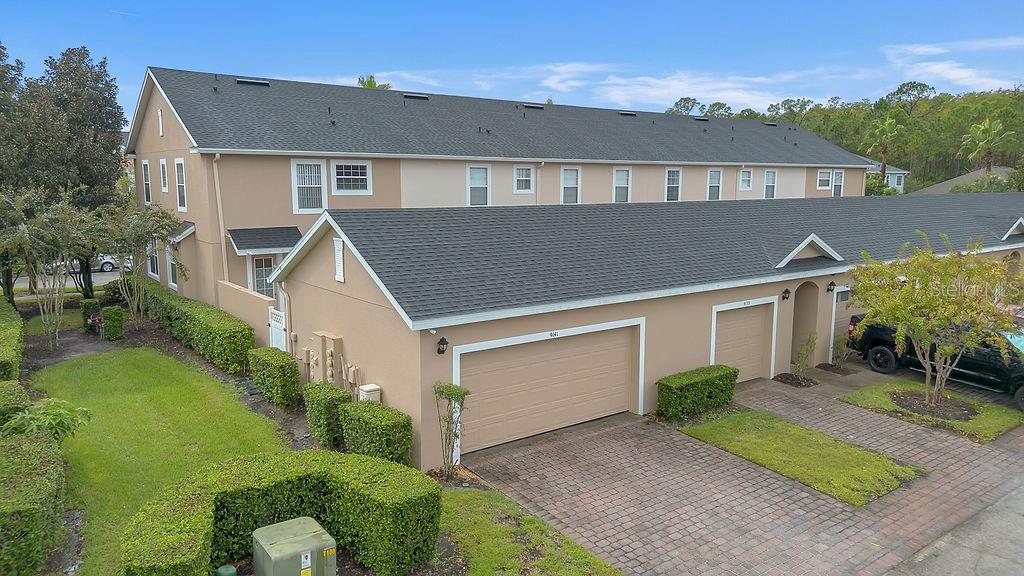 Image 26 of 40 For 9141 Camden Gardens Street