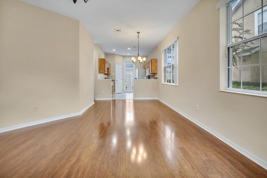 Image 4 of 40 For 9141 Camden Gardens Street