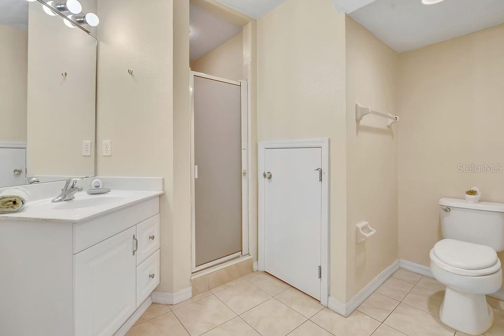 Image 8 of 40 For 9141 Camden Gardens Street