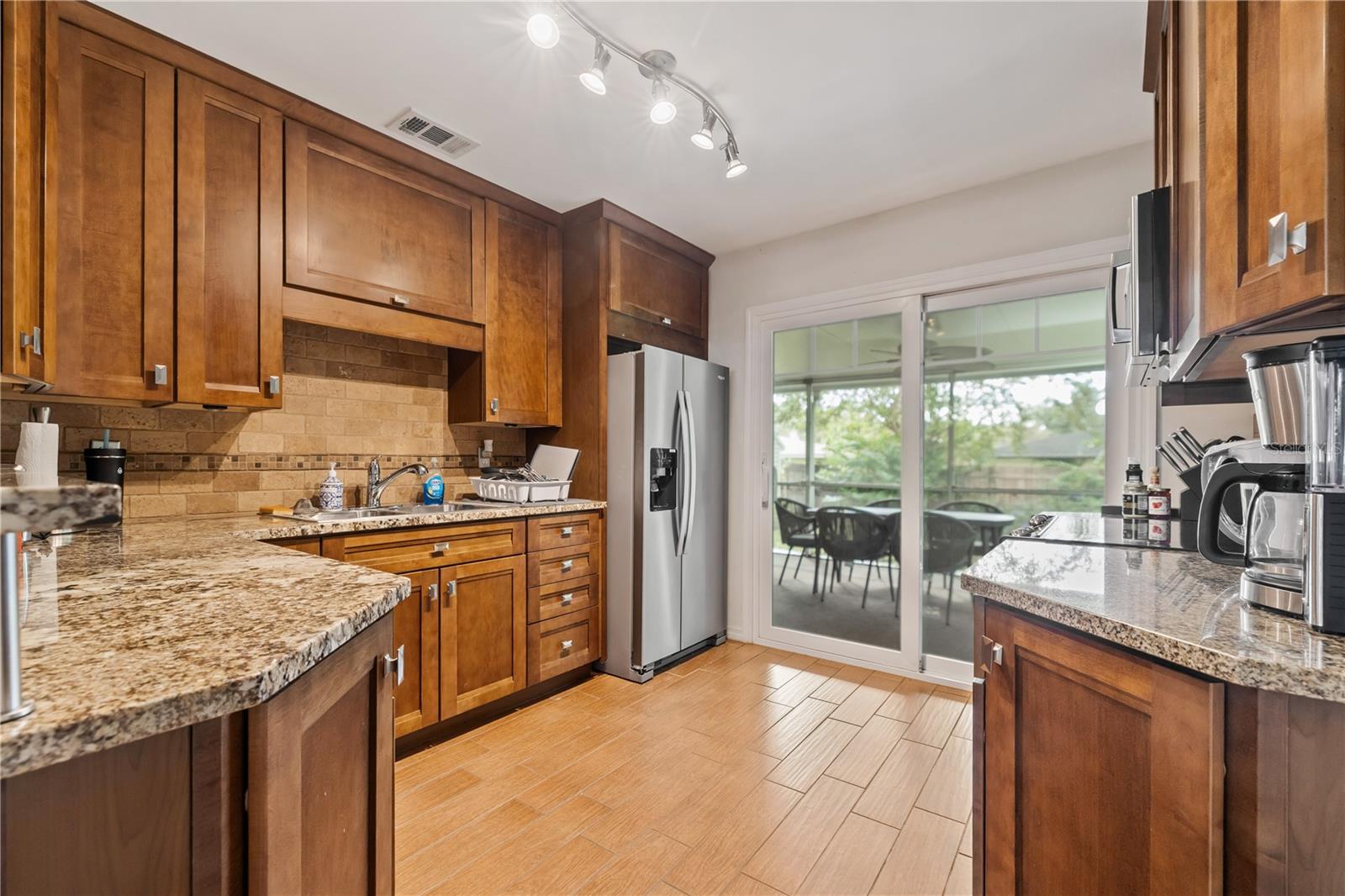 Image 14 of 30 For 6914 Lynn Avenue
