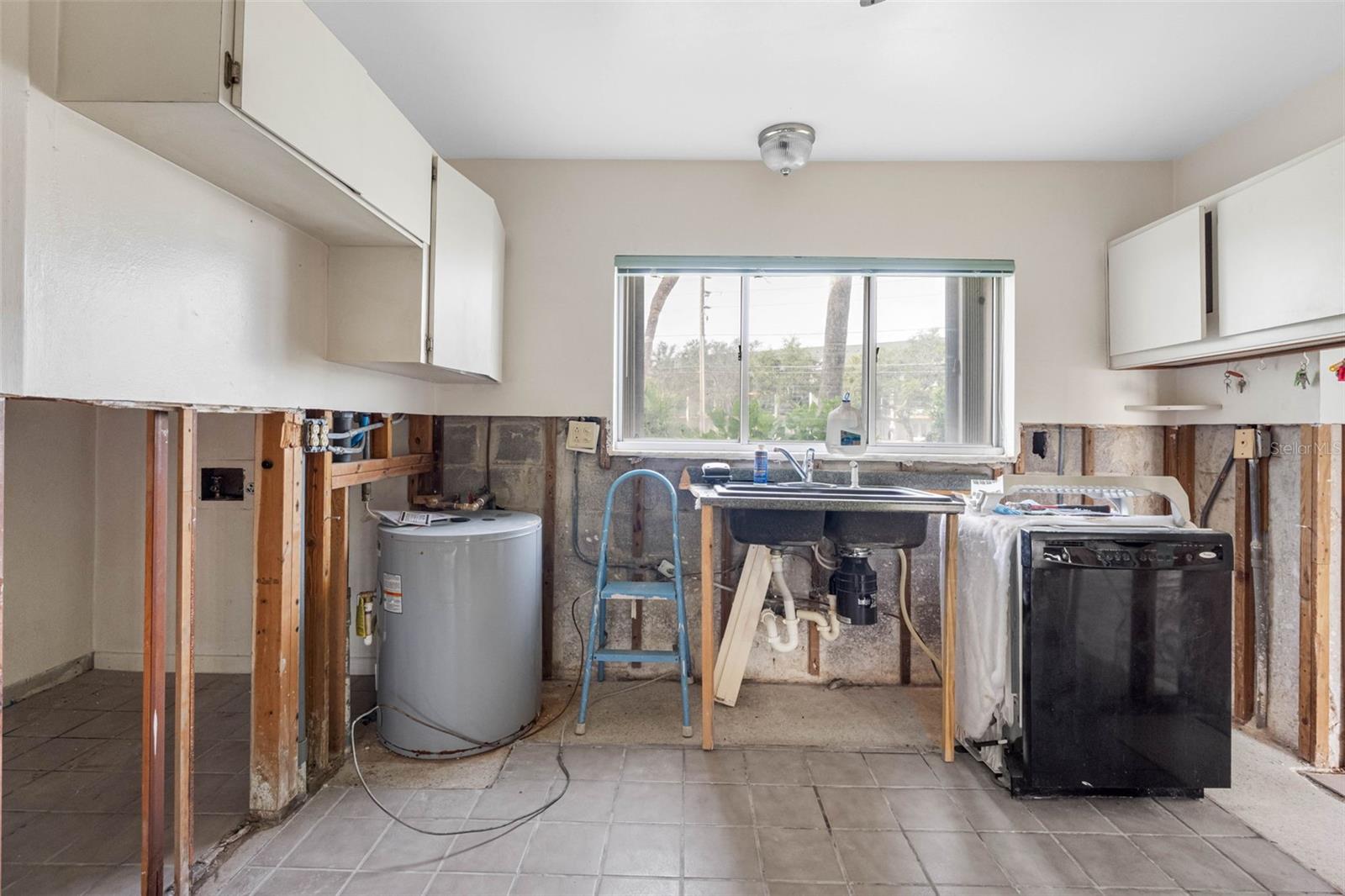 Image 13 of 51 For 311 Island Way 104