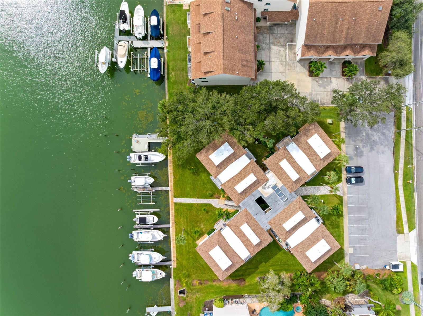 Image 46 of 51 For 311 Island Way 104