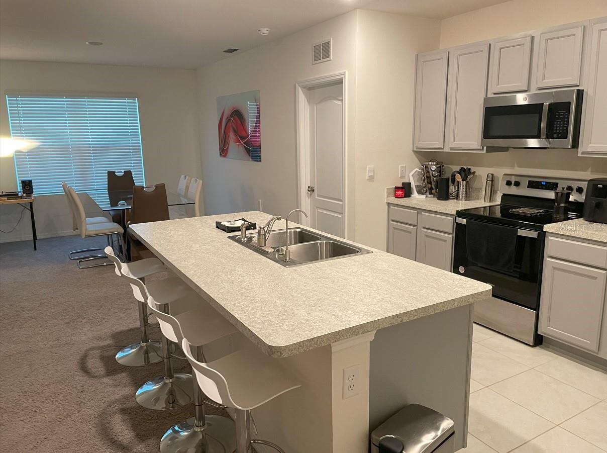 Image 2 of 19 For 1806 Silverbell Loop