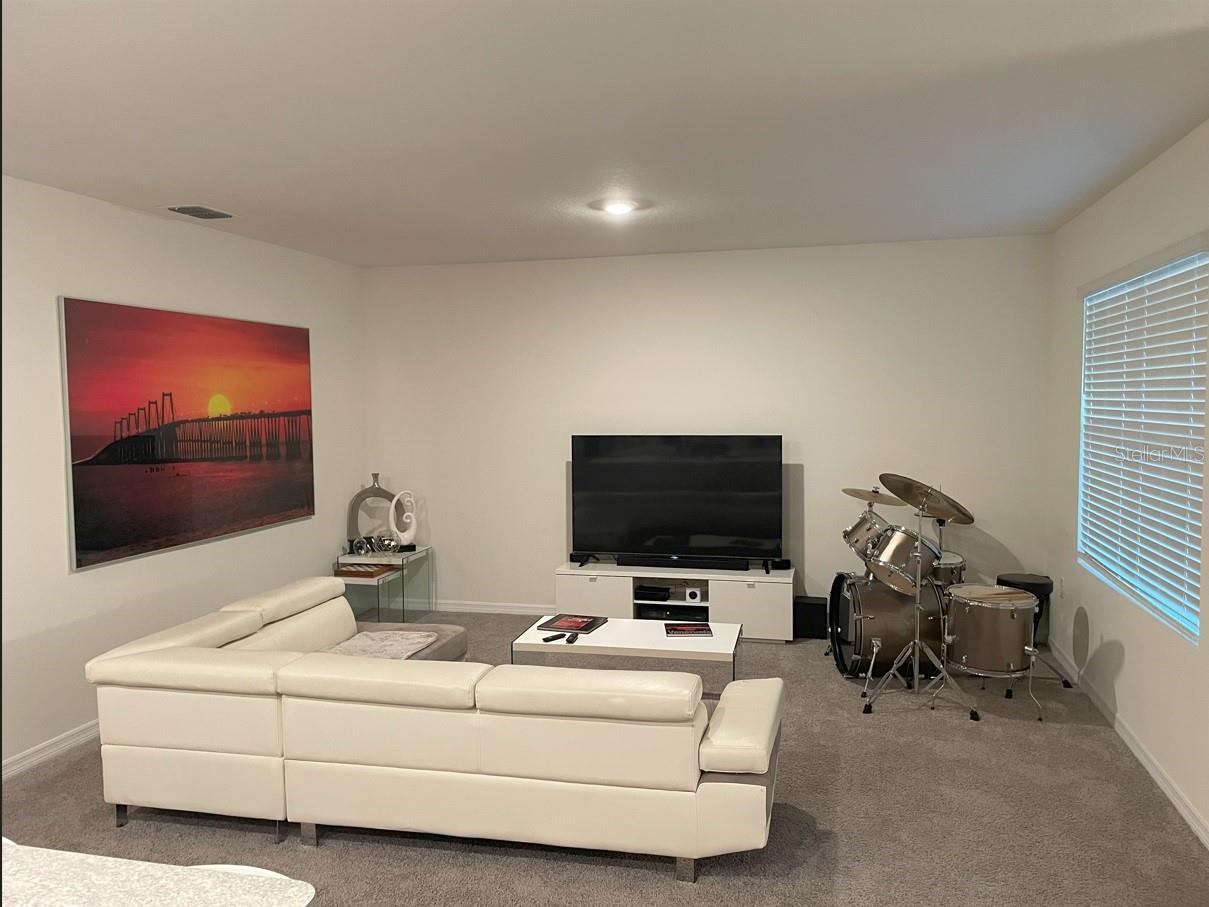 Image 5 of 19 For 1806 Silverbell Loop