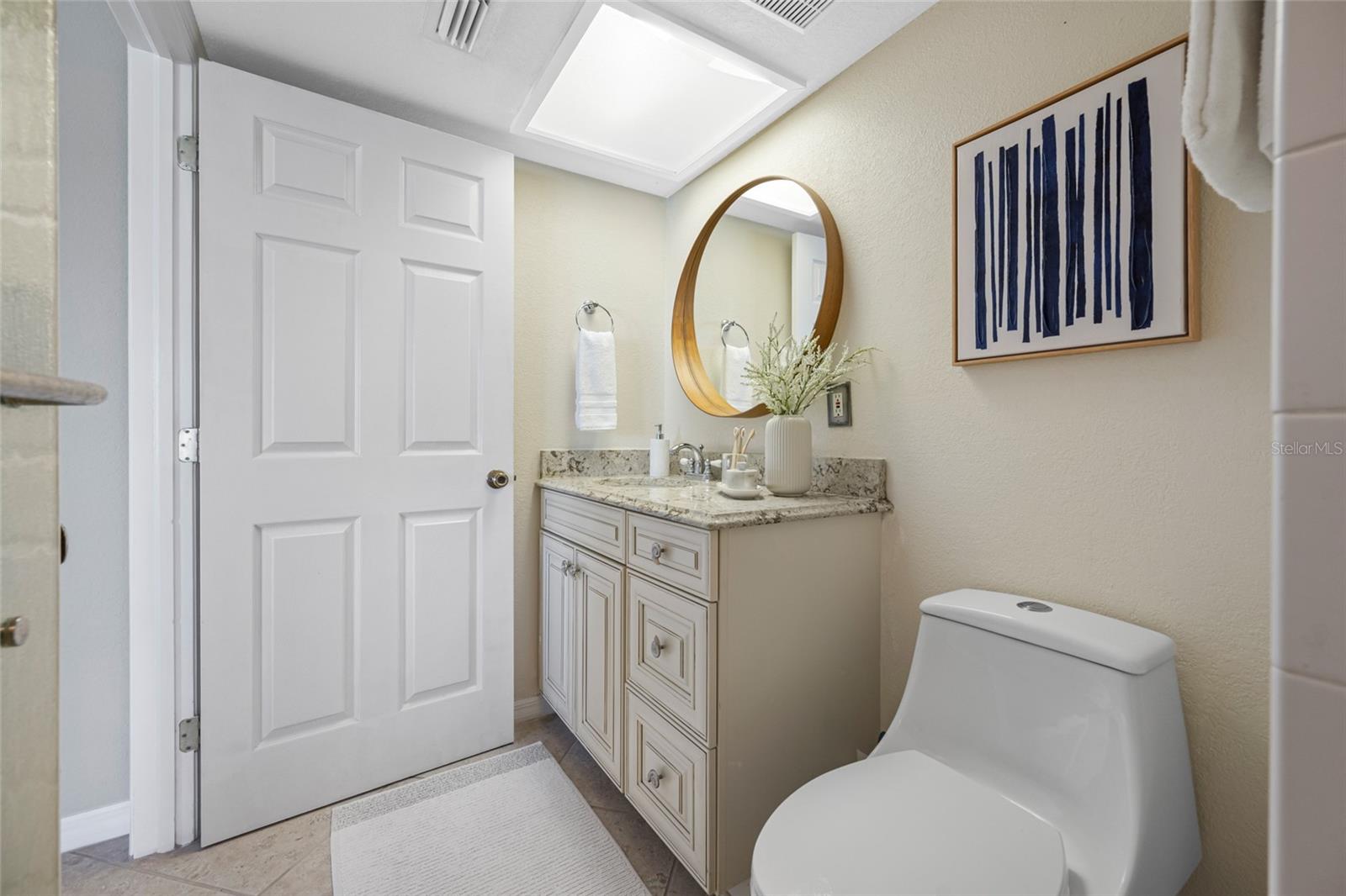 Image 10 of 41 For 8575 Sunset Court