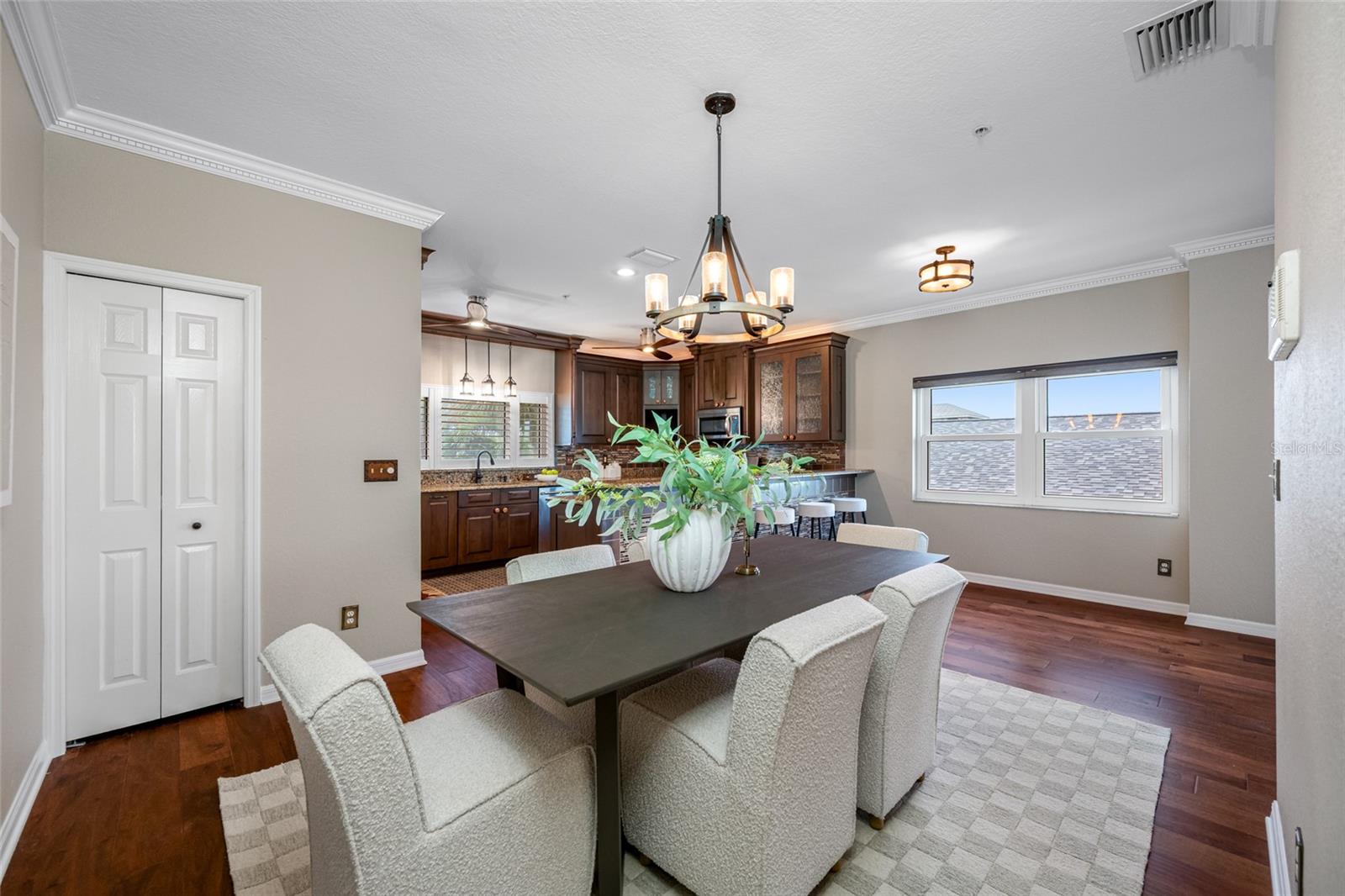 Image 20 of 41 For 8575 Sunset Court
