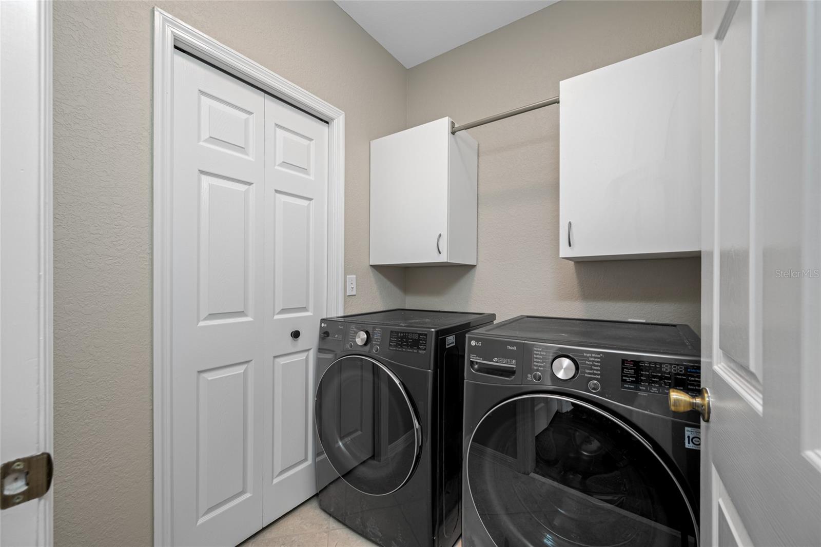 Image 24 of 41 For 8575 Sunset Court