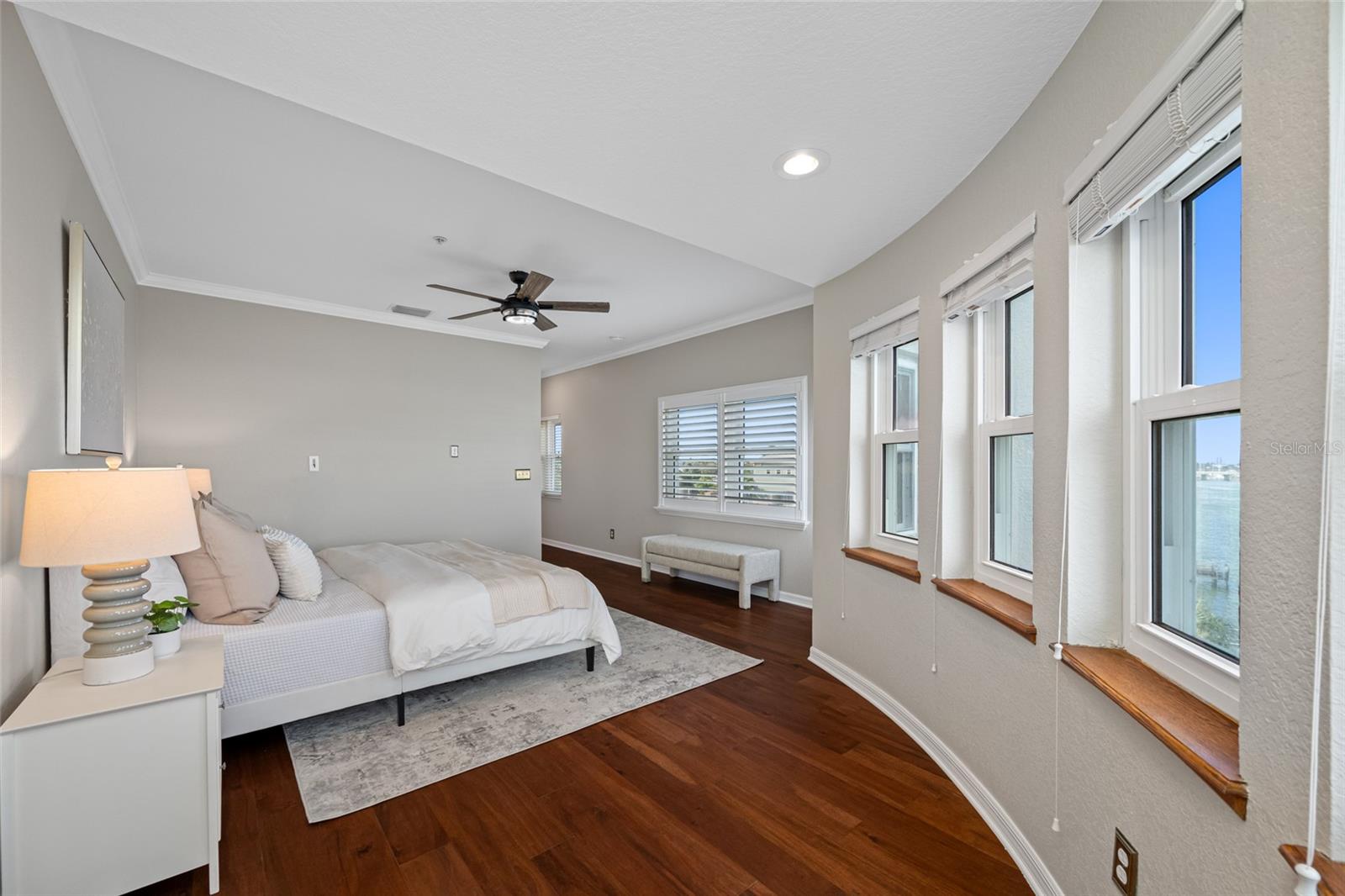 Image 29 of 41 For 8575 Sunset Court