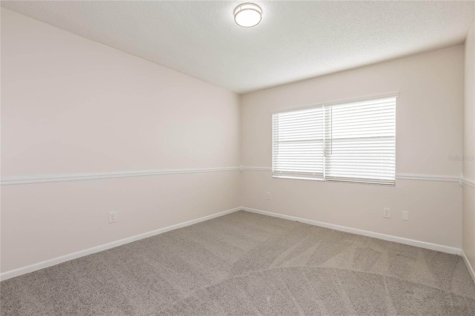 Image 13 of 15 For 2216 Valleybrook Avenue