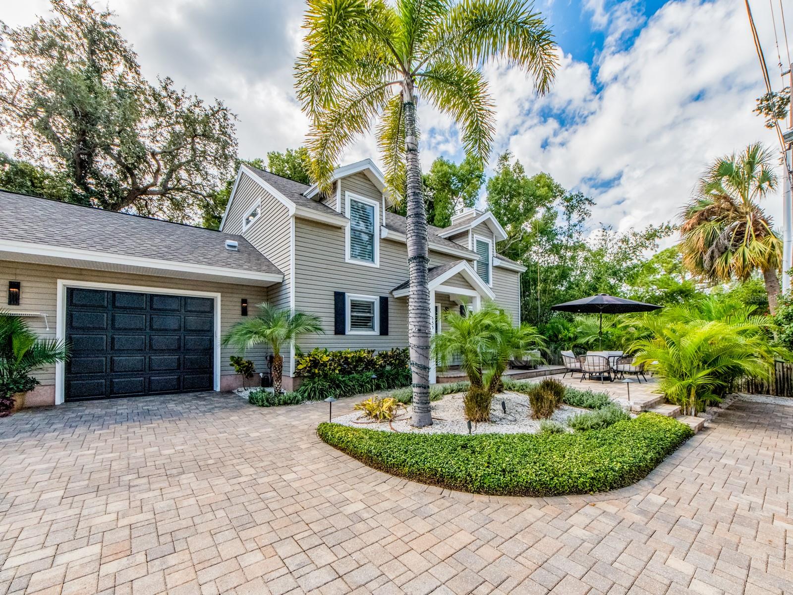 Details for 557 Florida Avenue, PALM HARBOR, FL 34683