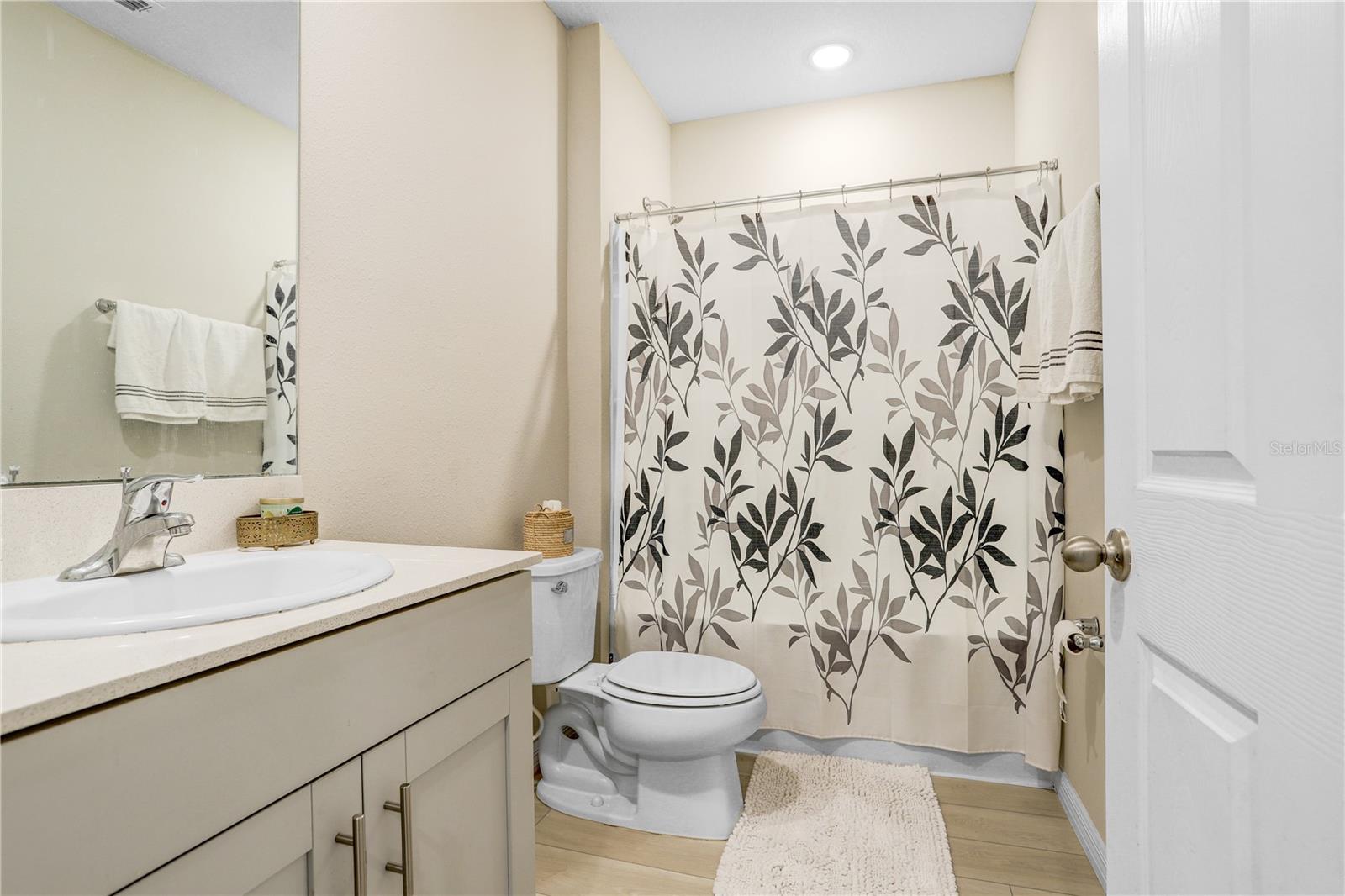 Image 13 of 31 For 7704 Twin Leaf Terrace