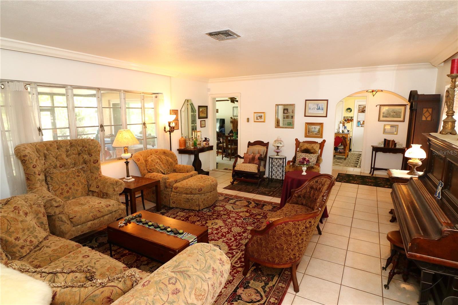Image 2 of 16 For 1467 Jacaranda Circle N